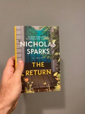 📖The Return by Nicholas Sparks📖